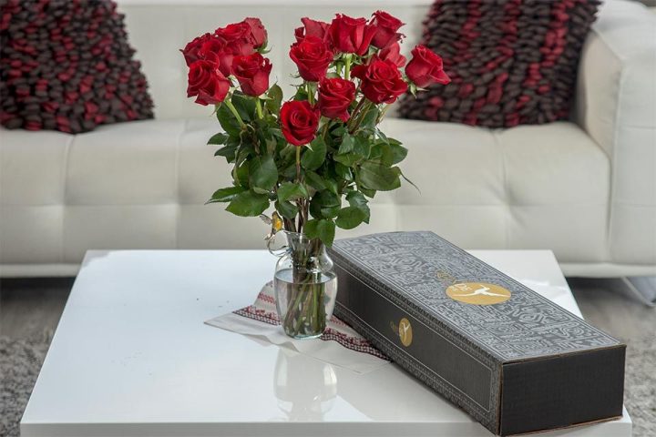 luxury red roses box pack